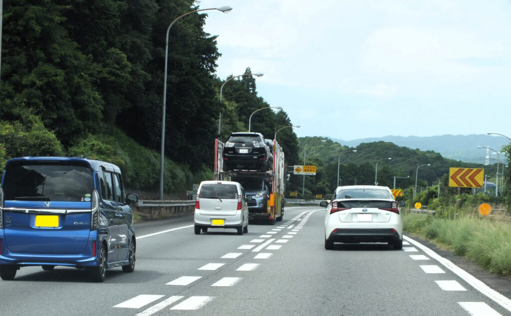 軽自動車におすすめの高速道路の走り方