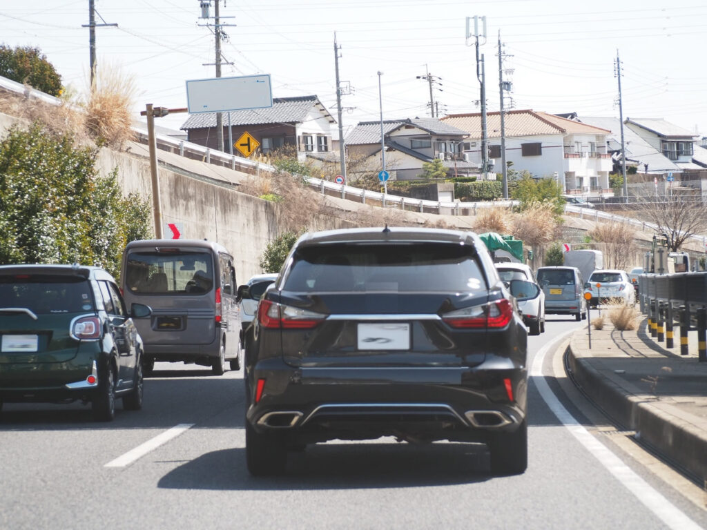 デリカD5を選ぶべきか、他の車との比較