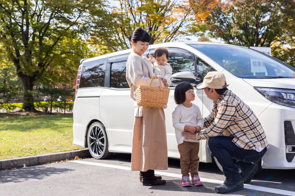 子育て中の車選びで後悔しないためのポイントと注意点