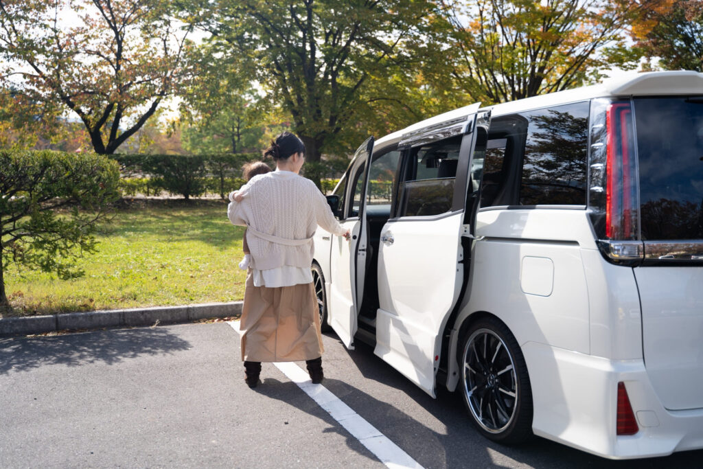 車が必要だと感じる子育てシーン